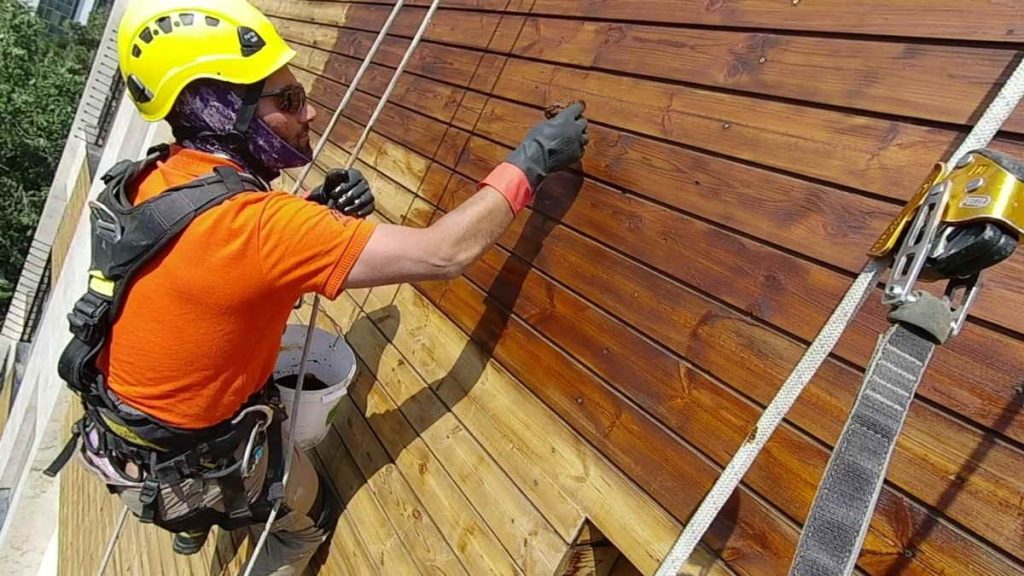 تعمیر نمای چوبی ساختمان و روش های نگهداری آن